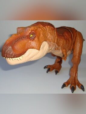 Jurassic World T-Rex Thrash & Throw Action Figure by Mattel